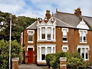 Cheriton Lodge