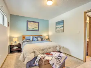 Pool + Boat Slip Available: Osage Beach Condo!