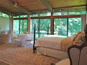Tanglewood Suites