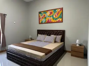 Hotel Dewata Yia Mitra RedDoorz