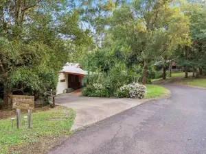 Ravensbourne Escape- Kookaburra Kottage