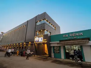 Hotel Raj Lodging &Boarding