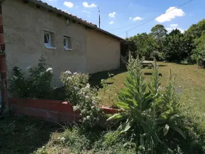 Masseube, sur Gers, cottage in former farm outbuilding