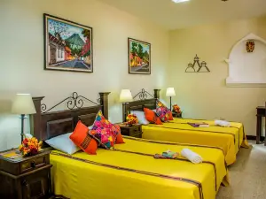 Posada San Vicente by Ahs
