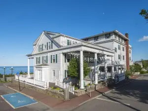 Emerson Inn by the Sea