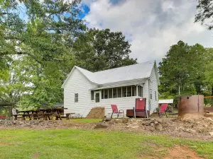 2 Mi to Lake: Lineville Farmhouse w/ Fire Pit