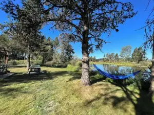 Cozy Lake Front Getaway!!!