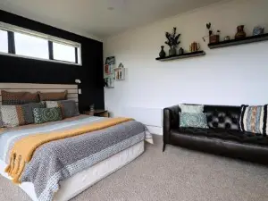 Barrique Studio with Sauna at Barrelled Wines Raglan