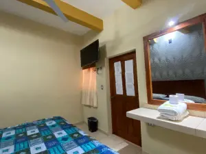 โรงแรม โจคารี