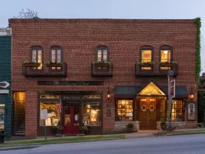 The White Birch Inn