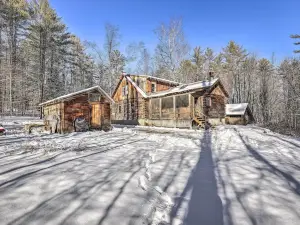 Black Bear Lodge: A Rural White Mtns Retreat