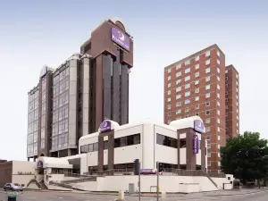 Premier Inn Sunbury (Kempton Park)