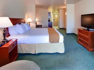 Holiday Inn Express & Suites Tehachapi Hwy 58/Mill ST.