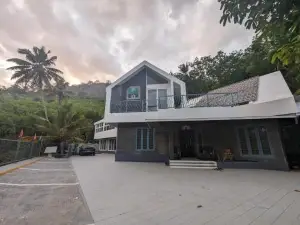 Hillside Naturestay
