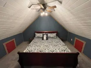 Adk Game House