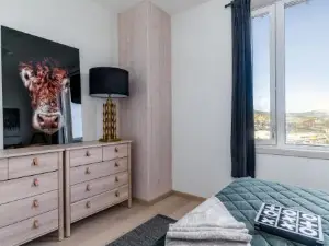 Mjos Tower Apartment - Lovely City View