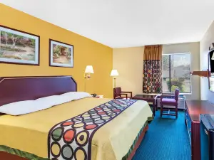 Super 8 by Wyndham Morristown/South