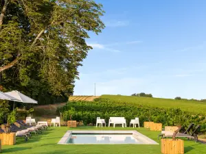 Château de Tauzies, the Originals Relais