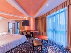 Dado Hotel International
