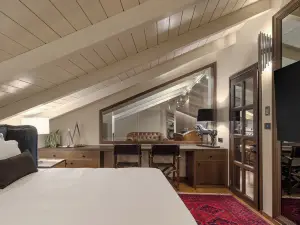 Stoes Boutique Hotel