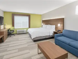 Holiday Inn Express & Suites PALM BAY by IHG