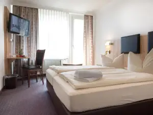 โรงแรม พรอมานาด