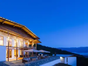 Dhensa Resort