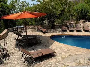Manyatta Rock Camp-Kwa Madwala Private Game Reserve