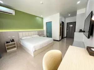 Nausori Plaza Hotel