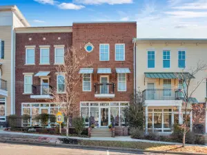 Overlooking Harborside Green Retreat - Elegant Executive Townhouse