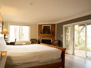Inn at Crestwood