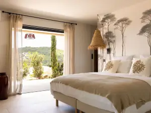 Hotel A Cala - Suites Piscines privée et Vue Mer