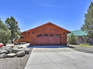 Scenic Susanville Cabin w/ Deck on Eagle Lake