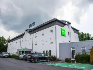 宜必思尚品沙勒羅瓦機場 Aero 44 飯店