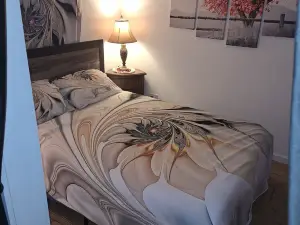 Charming, quiet 1-bedroom house in welcoming Brockport