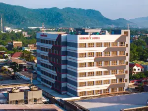 Summit Hotel Tacloban