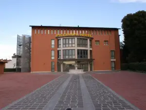 Pilgrim's Hotel