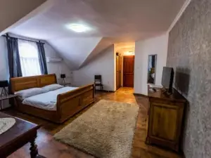 Bastya Panzio es Etterem