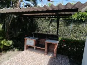 Precioso Alojamiento Con 6 Piscinas en Conjunto Cerrado