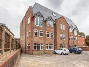 Roomspace Serviced Apartments - Swan House