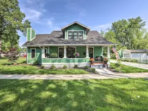 Renovated Craftsman House w/ Patio & Fire Pit!