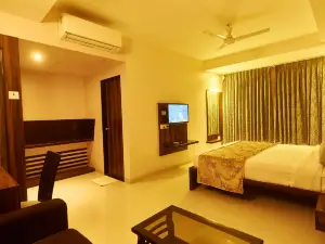 Hotel G-Square - Shirdi