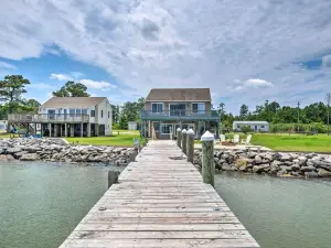 Potomac Waterfront Retreat w/ Dock & Kayaks