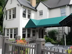 The University Inn at Emory