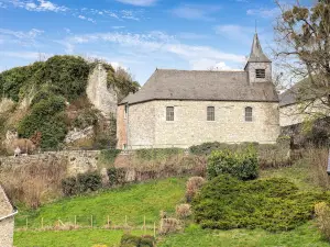 Cottage in Beauraing with Garden