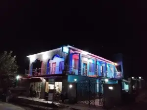 HIll Queen Homestay Chaukori By StayApart
