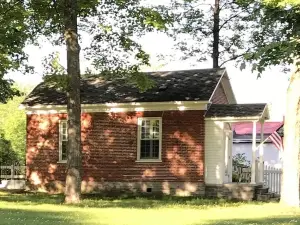 School House Suite Located near Colgate & Hamilton College, Waterville NY 13480