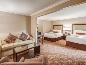 Creekside Inn