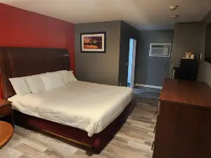 Nashoba Valley Inn & Suites