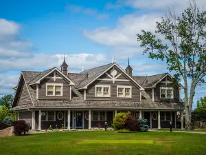 Rawley Resort, Spa & Marina